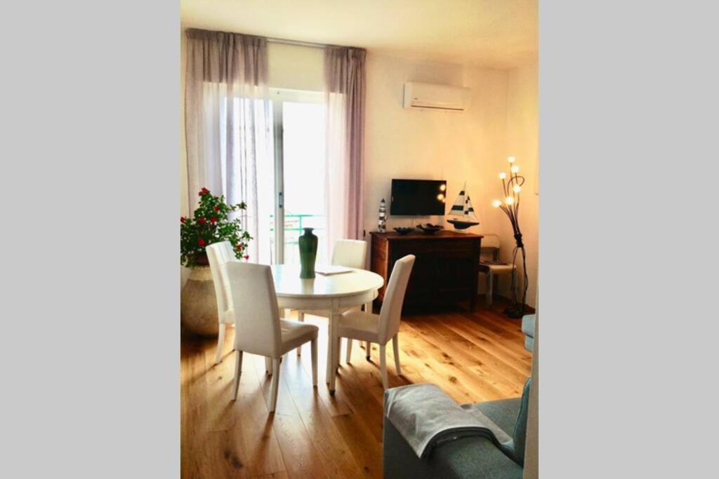 Splendido Vista Mare Apartment *